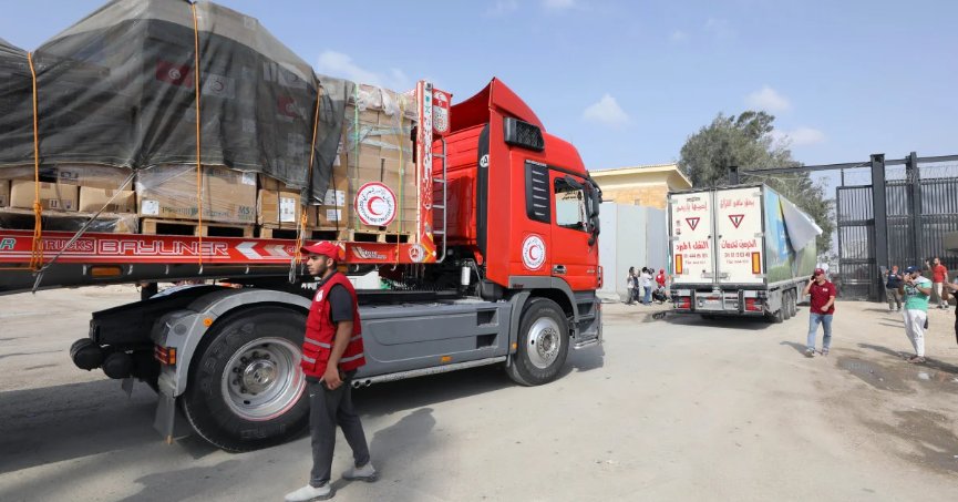 Gazze'ye insani yardım! Refah Sınır Kapısı’ndan 51 tır geçti...