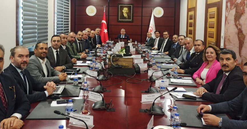 Akkurt, Emlak Sektörü İstişare Toplantısına katıldı