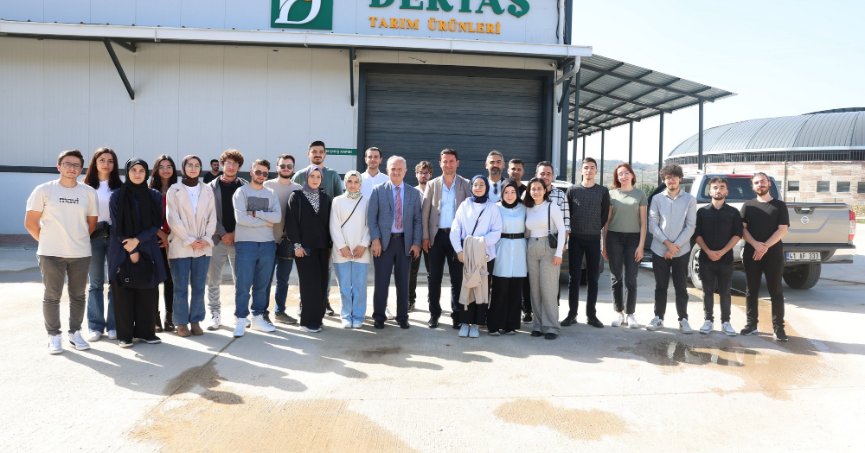 Başkan Aygün Beşdivan’da Gençlerle Buluştu