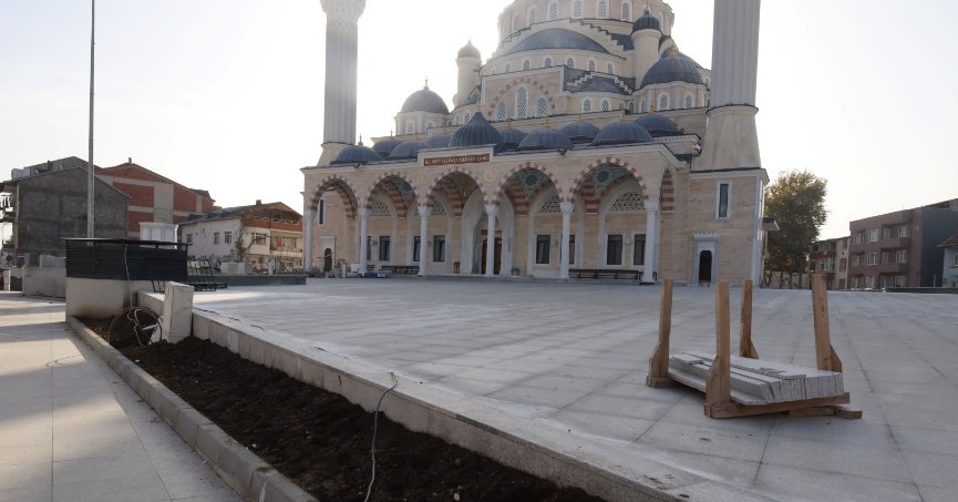 M. Ali Paşa Cami meydan ve otoparkta sona doğru