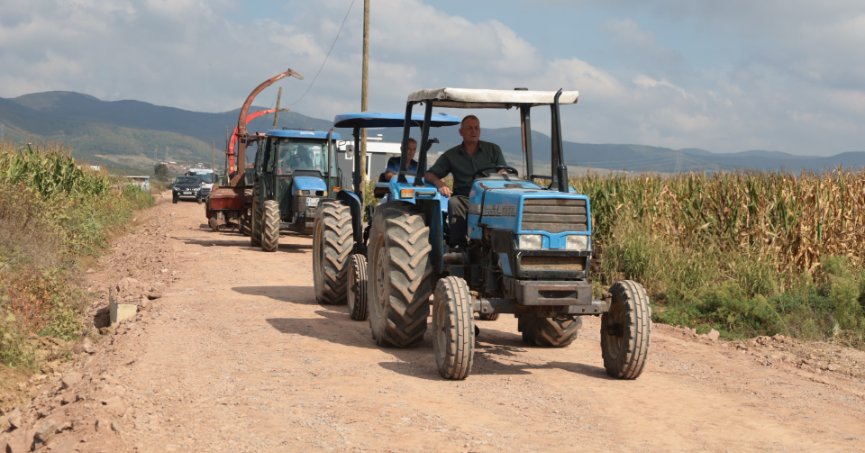 Büyükşehirle çiftçinin yolu hep açık