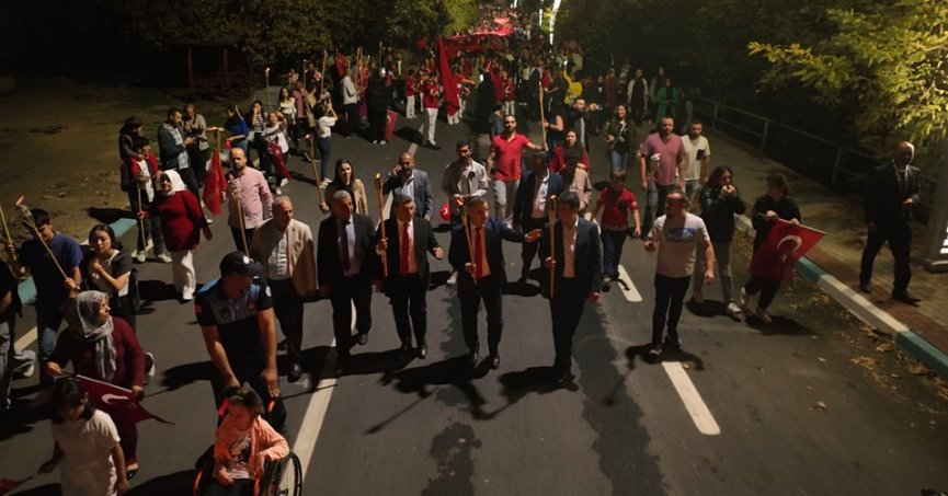 Dilovası’nda 100. Yıl Coşkusu 