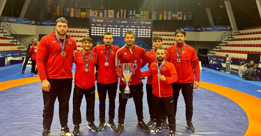 Cumhuriyet Bayramı'nda dünya şampiyonluğu hediye ettiler