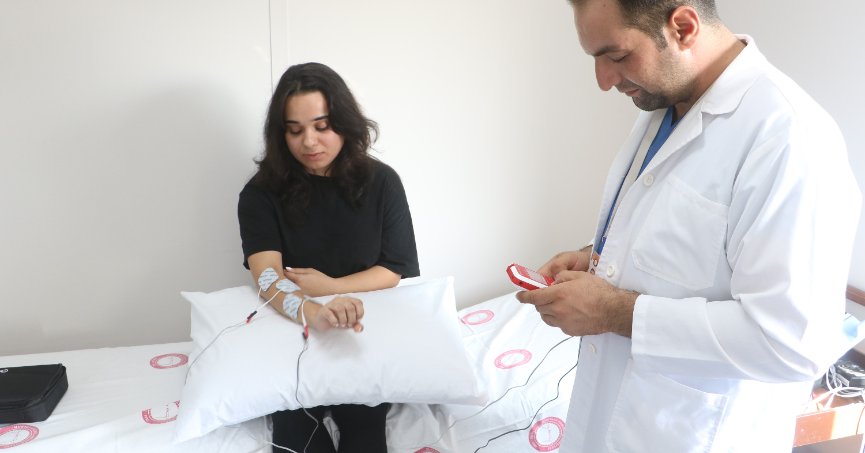 Kadınların destekleriyle kurulan rehabilitasyon merkezi depremzede vatandaşlara umut oldu