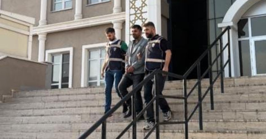 42 yıl hapis cezasıyla aranıyordu, yakalandı