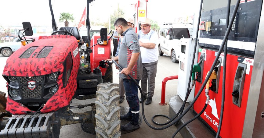 Tarlalar sürülüyor, ürün bereketleniyor, çiftçi kazanıyor