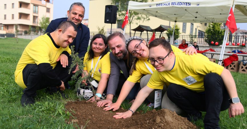 Dernice’de Fidanlar Toprakla Buluştu