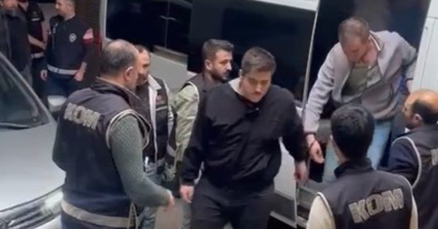 Eş zamanlı silah kaçakçılığı operasyonu: 5 tutuklama