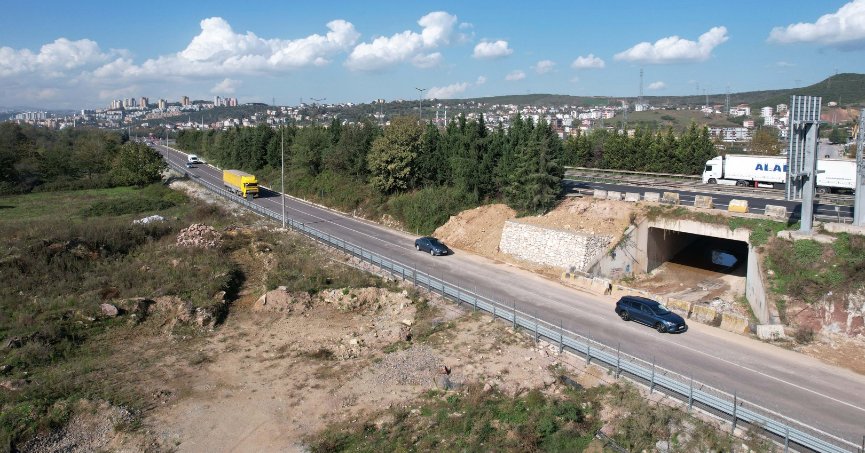 Kocaeli Stadyumu yolunda trafik düzenlemesi