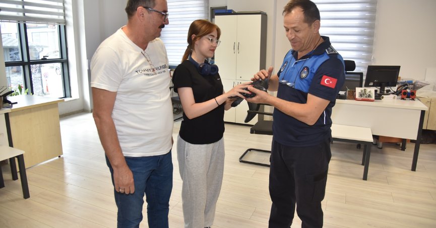 MİNİK CANSU’DAN ÖRNEK DAVRANIŞ