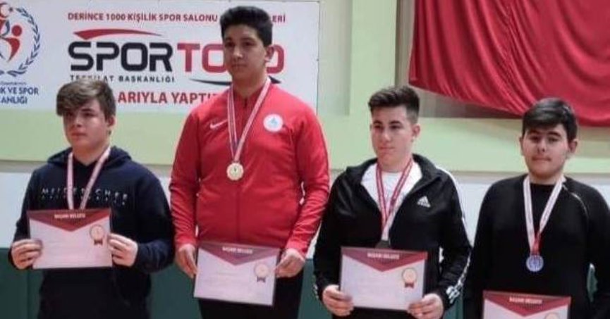 Körfezli güreşçilerden büyük başarı