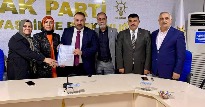 DİLOVASI’NDA İLK KADIN ADAY, MÜRACAAT ETTİ