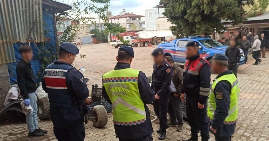 Jandarmadan tescilsiz ve çalıntı motosiklet uygulaması 