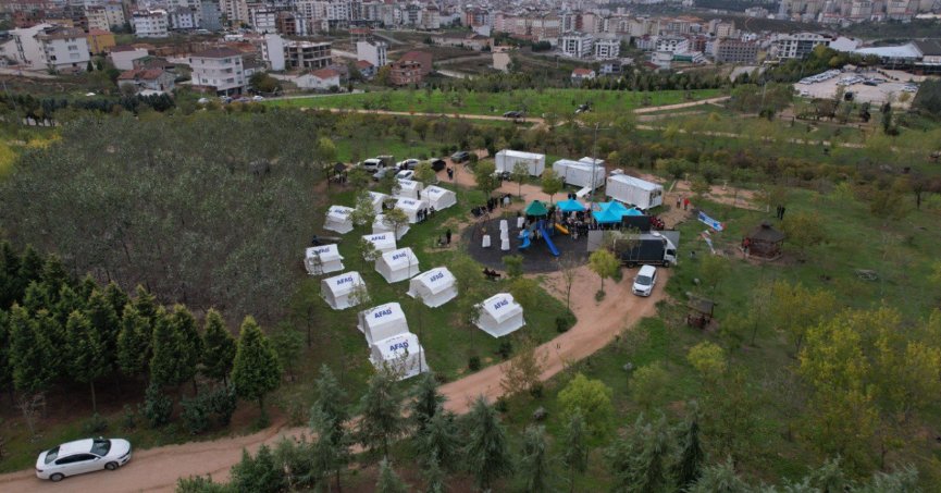 Afete hazırlıkta bir ilk: Geçici barınma alanı yapıldı