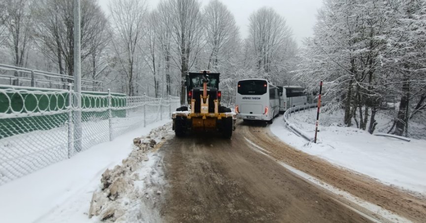 Karla mücadele ekipleri iş başında