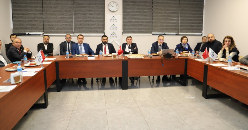 SEDAŞ'ın çalışmaları muhtarlara anlatıldı