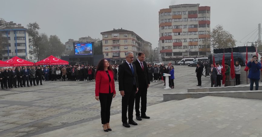 Kocaeli'de Öğretmenler Günü kutlandı