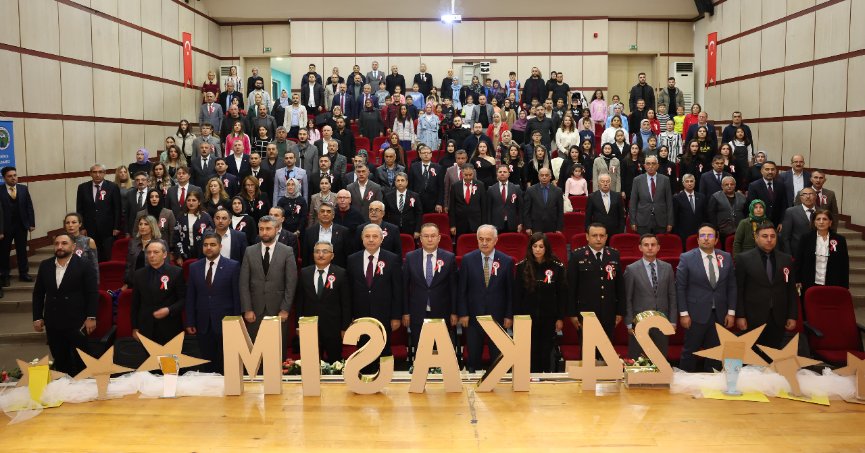 Derince’de Öğretmenler Günü Coşkusu