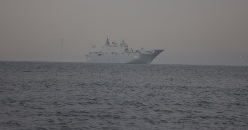 TCG Anadolu körfeze demir attı   