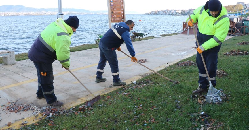  Büyükşehir, fırtınanın izlerini siliyor