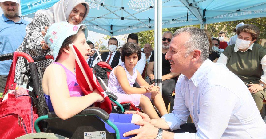 “Asıl engellilik menfaatler dünyasına mahkum olmaktır”