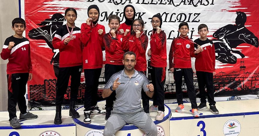 Körfezli karateciler Gemlik’ten şampiyonluklarla döndüler 