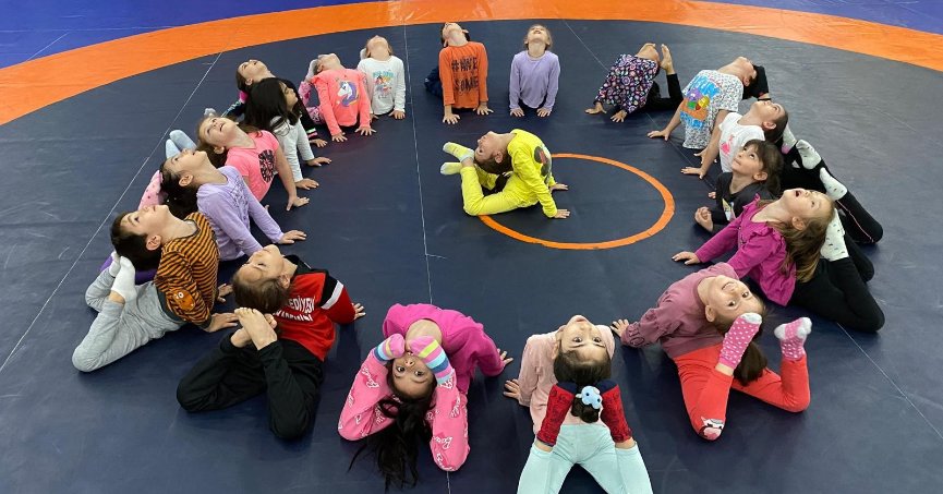 Körfez'de cimnastik ilgi görüyor