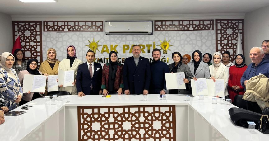 İzmit’te AK Kadınlardan Meclis Üyeliği için 6 isim başvurusunu yaptı