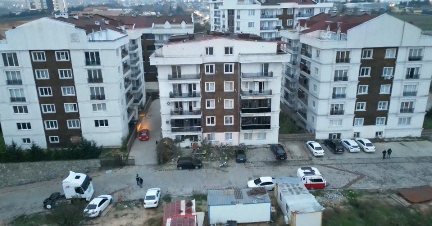 Soğuk havada karanlığa mahkum oldular