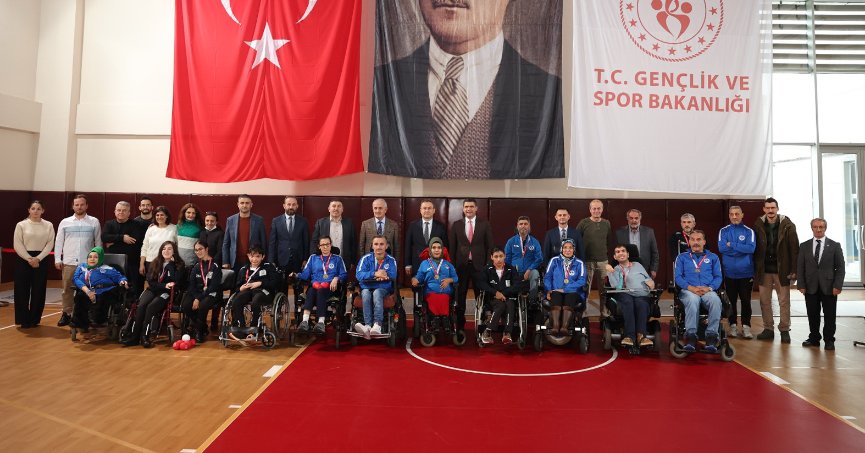 Derince’de Özel Turnuva