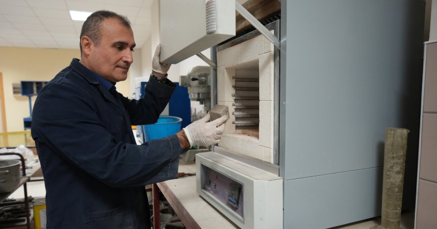 Körfez dip çamurundan tuğla ve balata