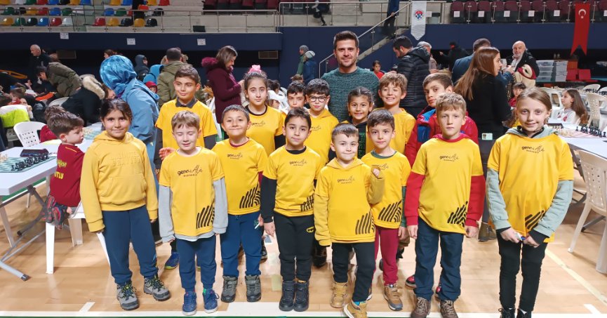 Genc-i Âlâlı Satranççılar Başiskele’nin Gururu Oldular