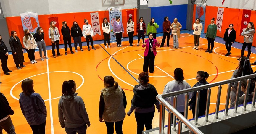 Bilgi Köprüsü Eğitim Kurumları'nda  okul öncesi öğretmenleri TuNes eğitimi aldı