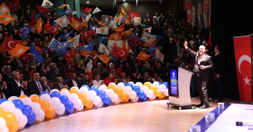 AK Parti tatil demedi, yılın ilk günü  danışma meclisi yaptı