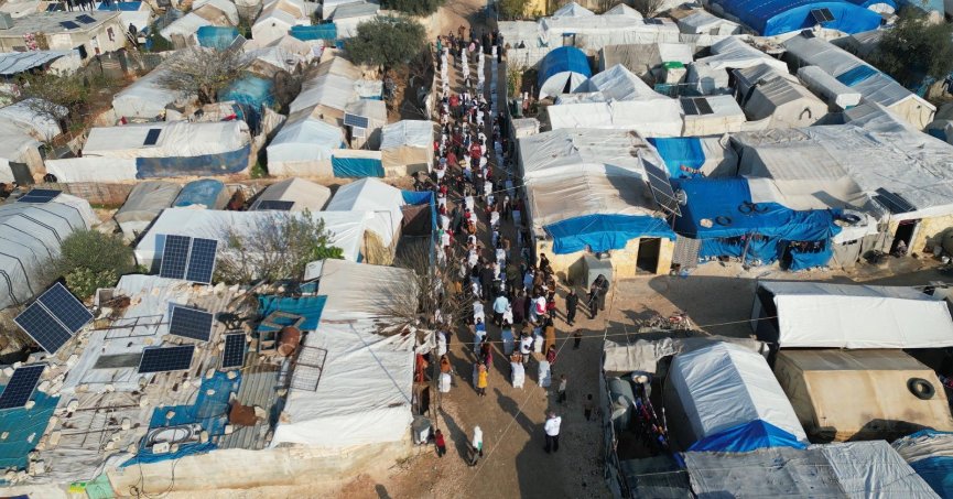 İdlib'de çadır kentte yokluk içinde var olma mücadelesi