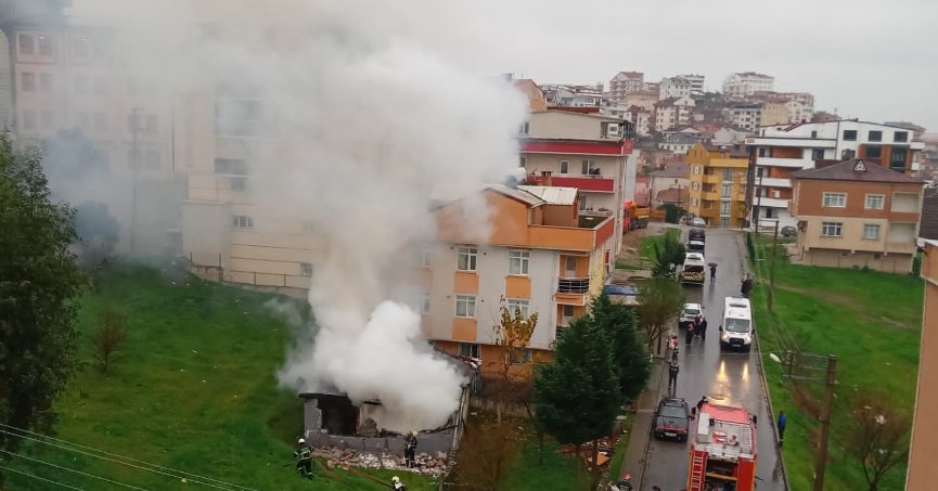 Yaşlı çiftin evinde yangın paniği