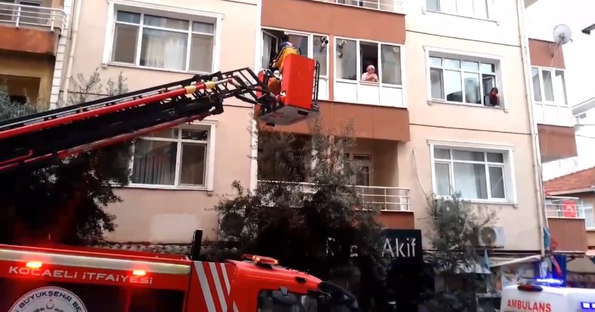 Haber alınamıyordu, evde uyurken bulundu