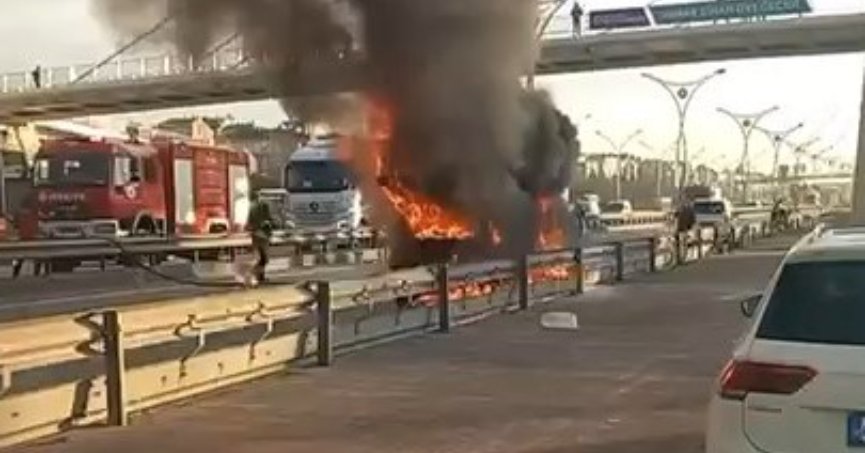 D-100’de hafif ticari araç alev alev yandı