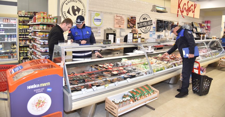 KARTEPE ZABITASI’NDAN GÜVENLİ ALIŞ-VERİŞ İÇİN DENETİM