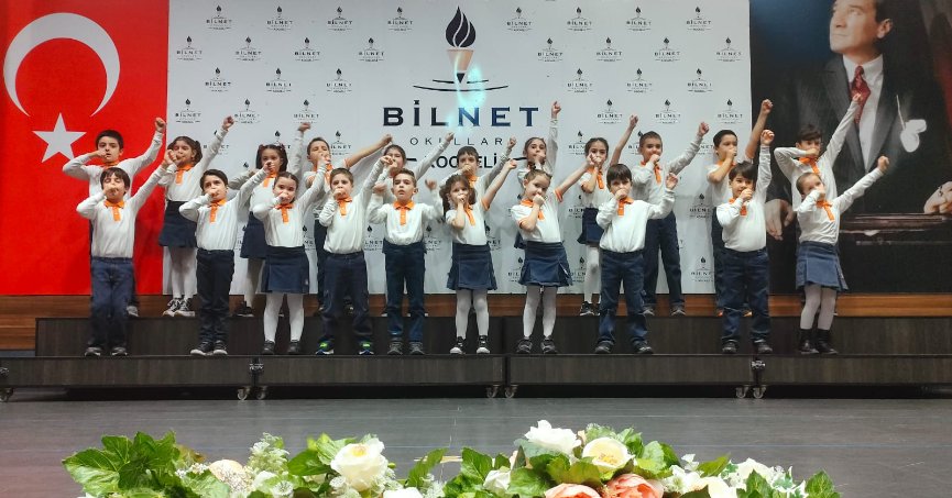 Kocaeli Bilnet 1’inci sınıf öğrencileri ilk karnelerini aldı