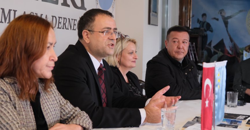 Sertif Gökçe, Kırım Türkleri ile bir arada 