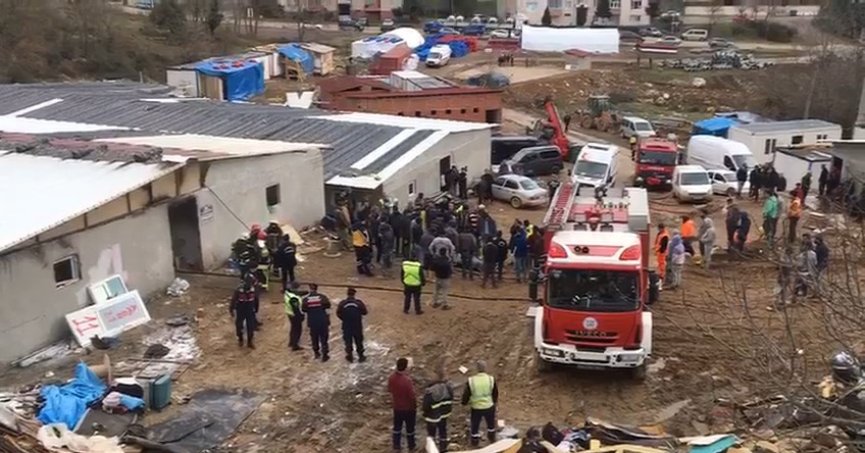 Barakada yangın faciası: 1 işçi hayatını kaybetti