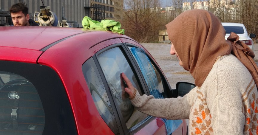 10 aylık bebek araçta mahsur kaldı, anne korku dolu gözlerle bekledi