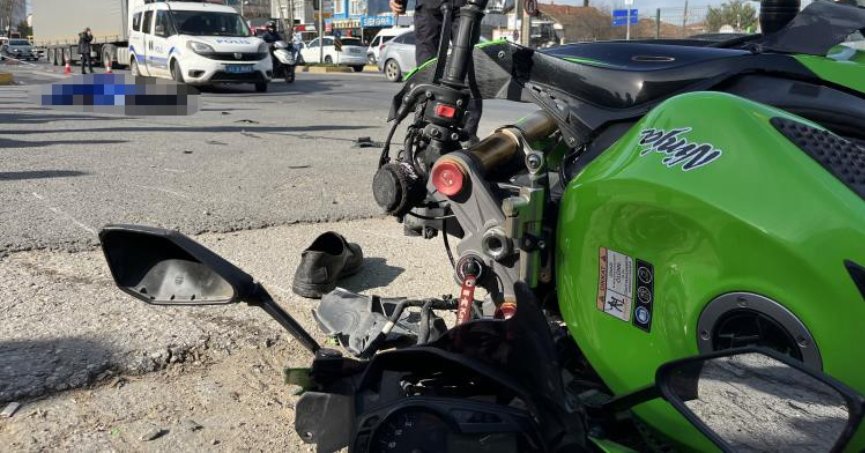 Çarptığı yaya öldü, motosikletli ise ağır yaralandı