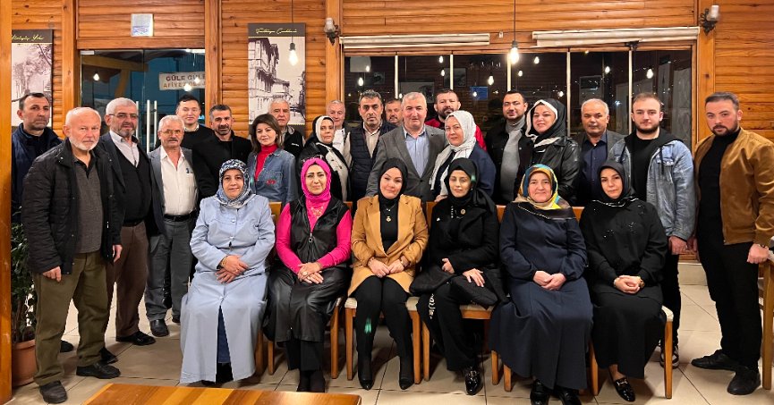 Yeşilova Mahallesi Muhtar Adayı  Azalarını Tanıttı 