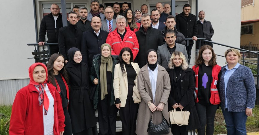 Sezer, “Gölcük’ün her kurumu bizim için değerli”