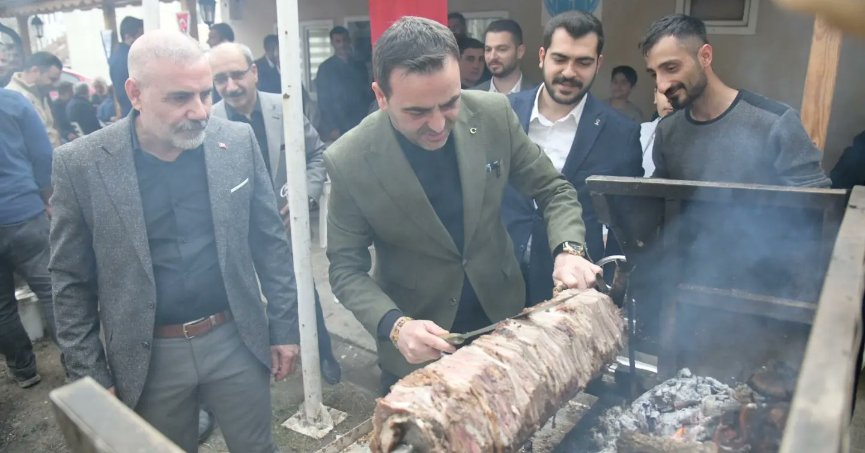 Dadaşlardan Başkan Özlü’ye Büyük Destek