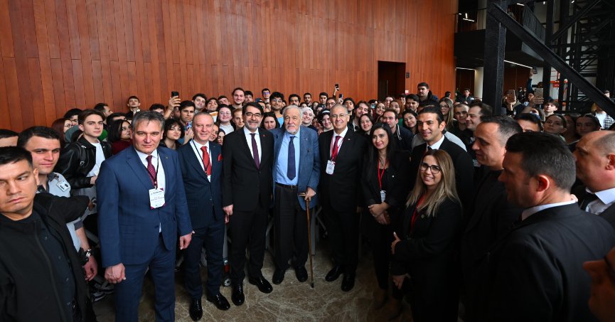 EN'lerin fuarında ilk gün sona erdi