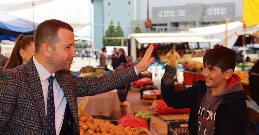 Tutuş'tan pazarcılara müjde; Yahya Kaptan'a Kapalı Pazar
