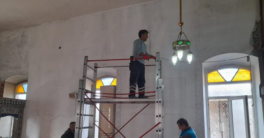 Körfez Belediyesi’nden ibadethanelere destek